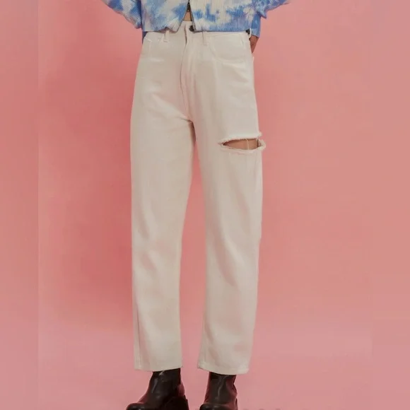 NWT Cider White Highwaist Straightleg Rip Jeans - Picture 2 of 5